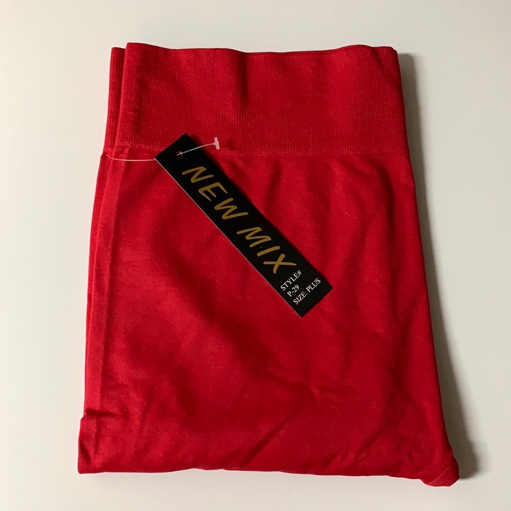 New Mix Plus Size Leggings In Red